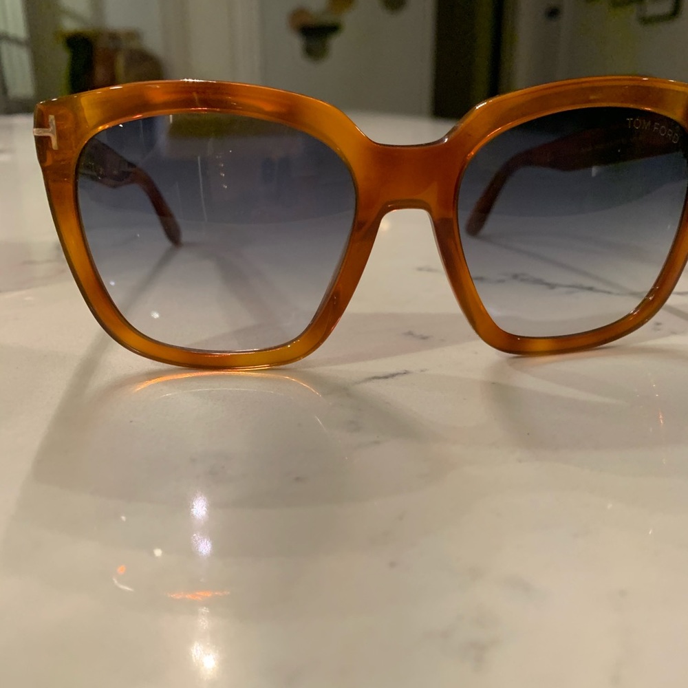 Tom Ford Sunglasses - Picture 5 of 8